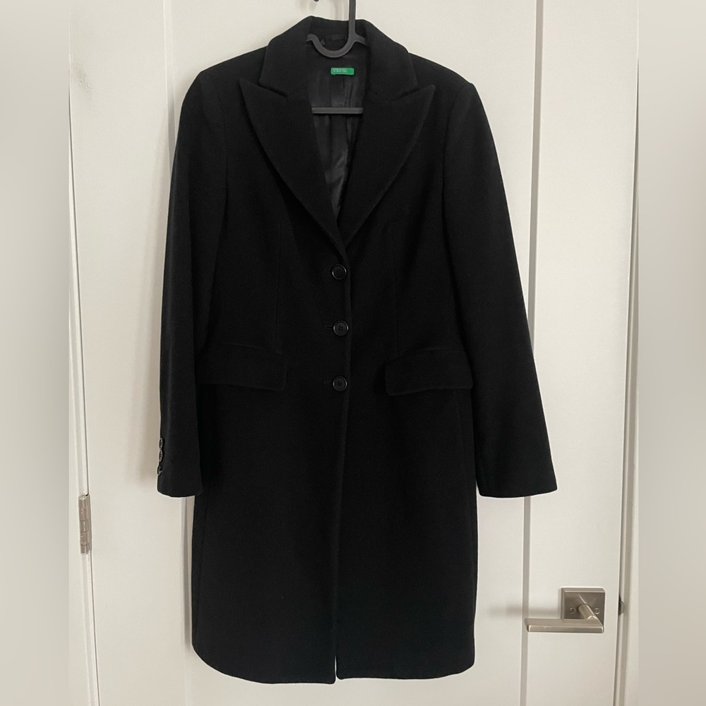 United Colors of Benetton Coat in black, made in Italy, warm and elegant
